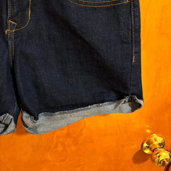 Old Navy Boyfriend Shorts Rolled cuff - Picture 9 of 11